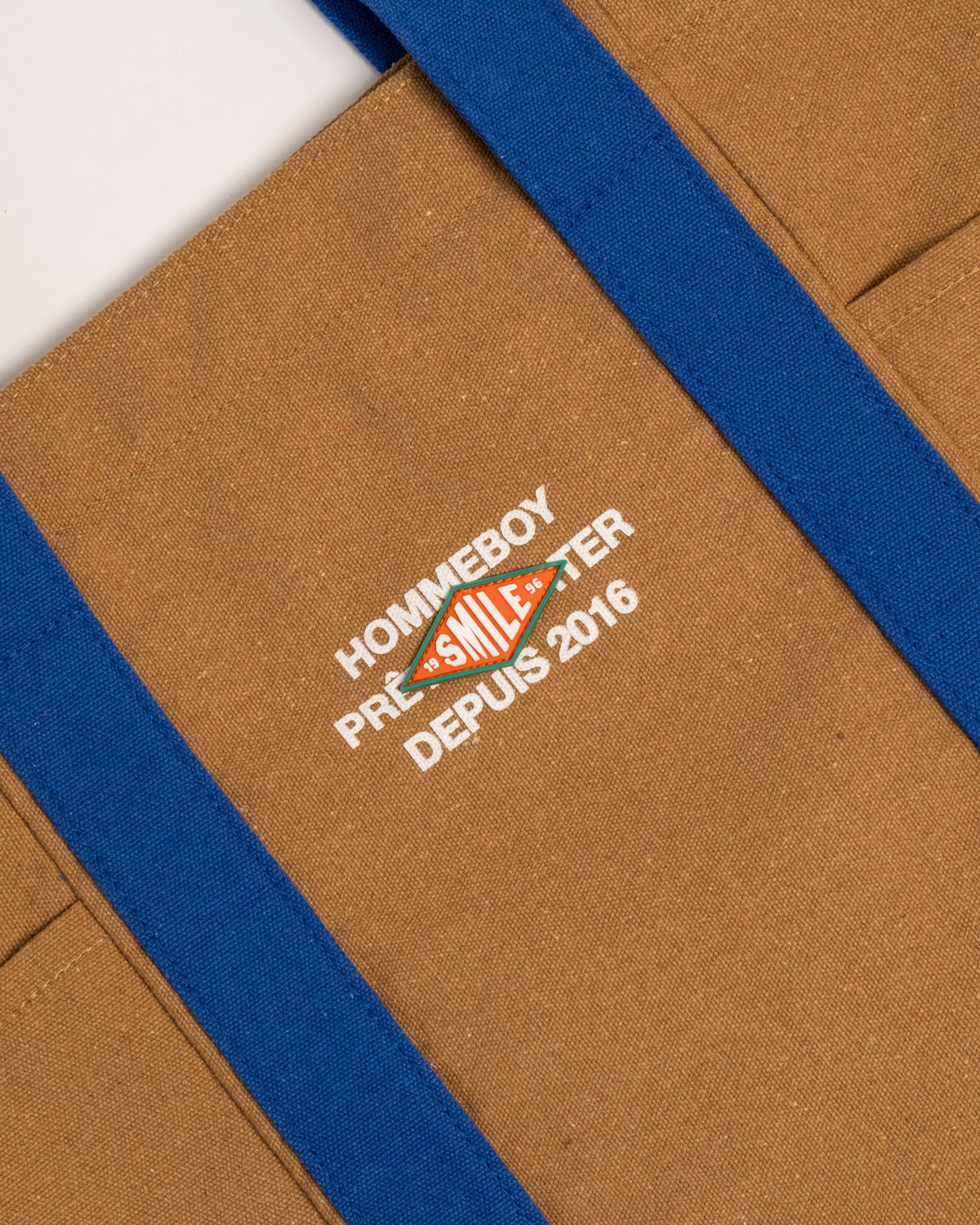 'Fine Arts' Multi-Pocket Tote-bag (Wood/Blue) - Hommeboy & Antibiotic Smile