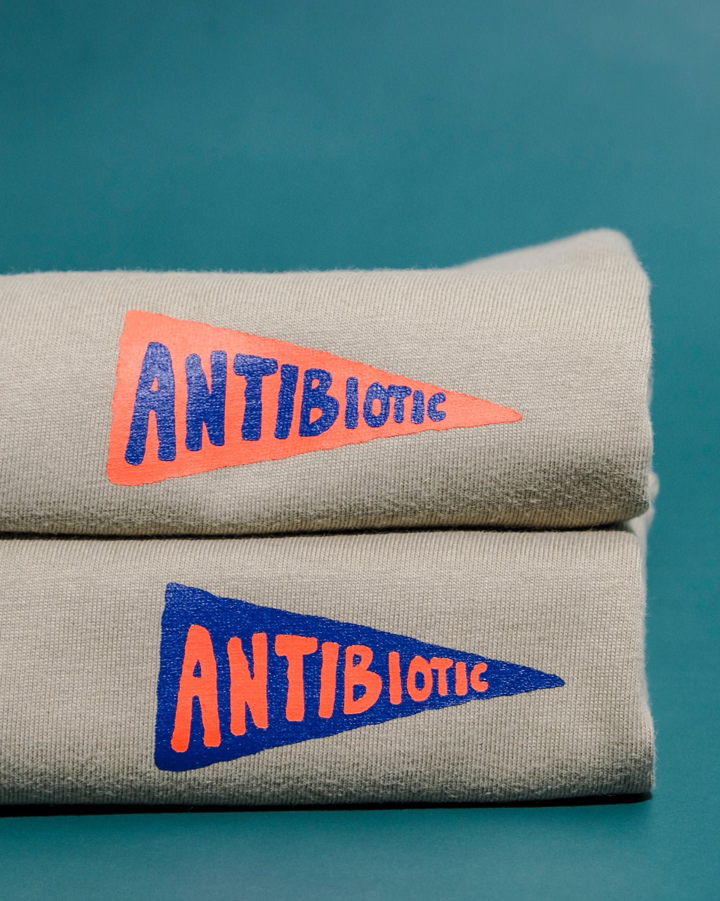 'Happy Tunes' SS Tee (Pebble)